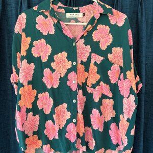 Ava Sky Hibiscus Button Down Top Size M